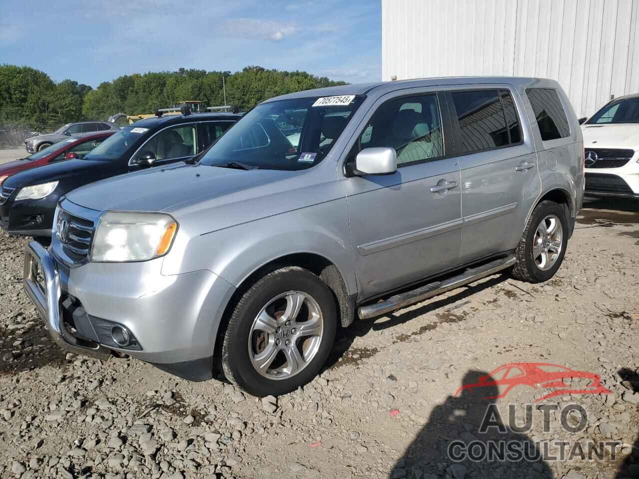 HONDA PILOT 2015 - 5FNYF4H49FB050986