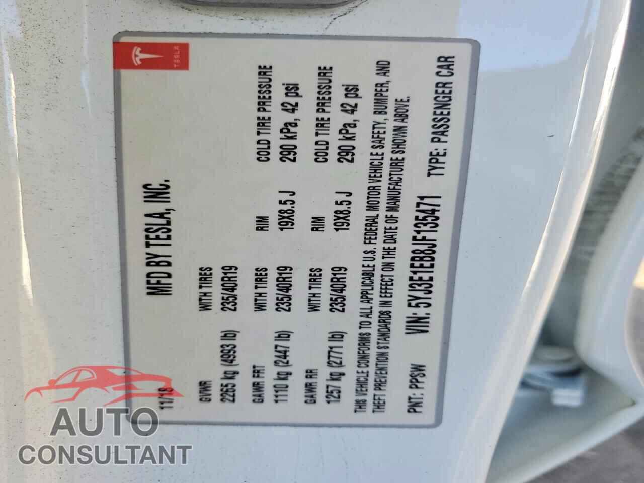 TESLA MODEL 3 2018 - 5YJ3E1EB8JF135471
