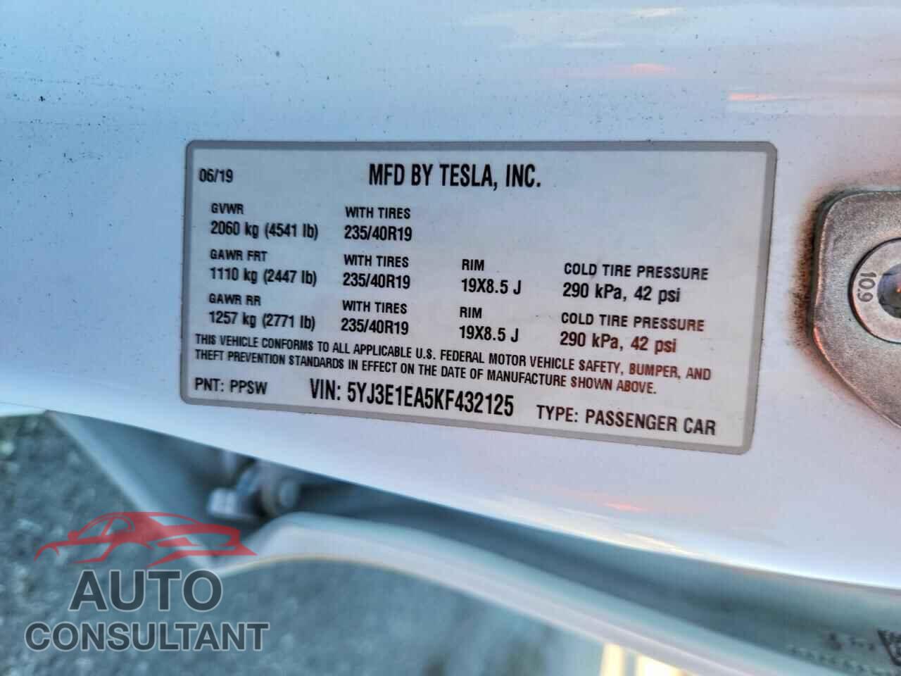 TESLA MODEL 3 2019 - 5YJ3E1EA5KF432125
