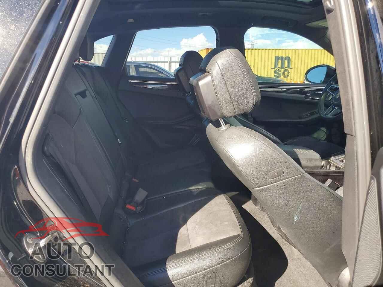 PORSCHE MACAN 2018 - WP1AA2A59JLB02158