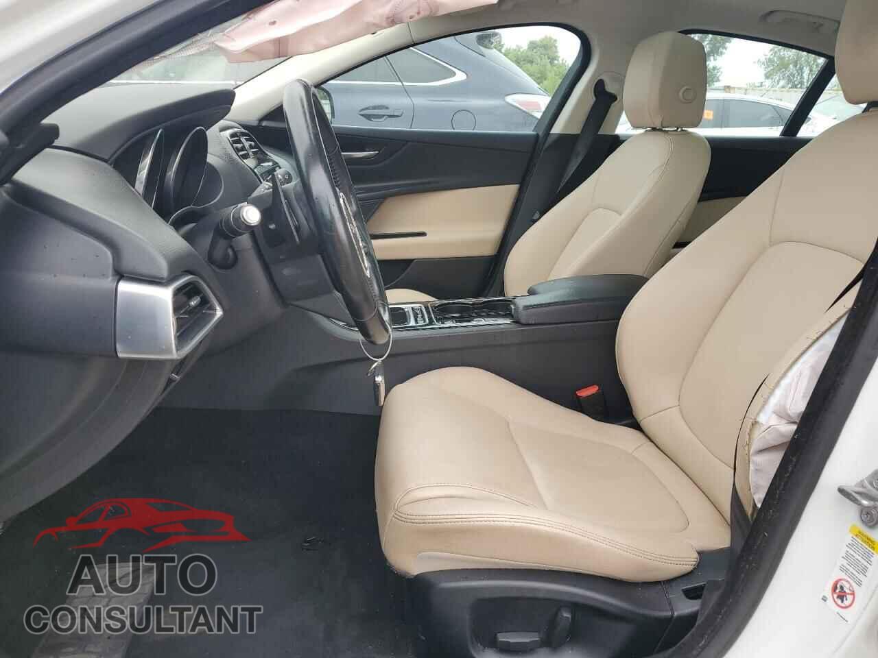 JAGUAR XE 2017 - SAJAJ4BV2HA972790