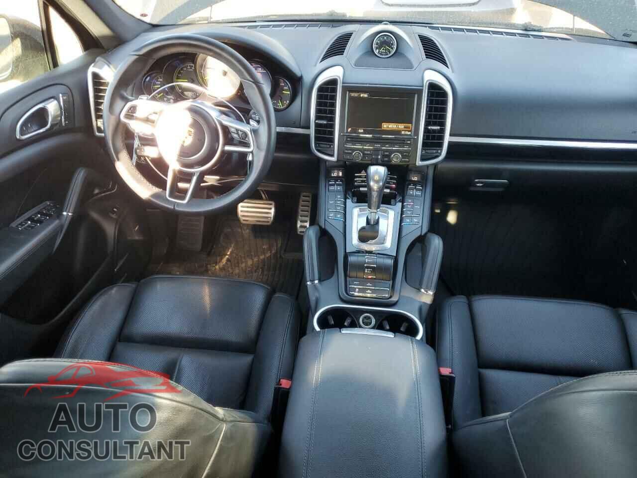 PORSCHE CAYENNE 2016 - WP1AE2A2XGLA60800