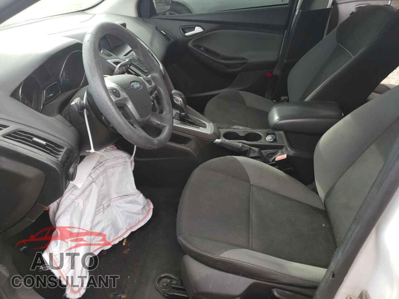 FORD FOCUS 2013 - 1FADP3F2XDL266661