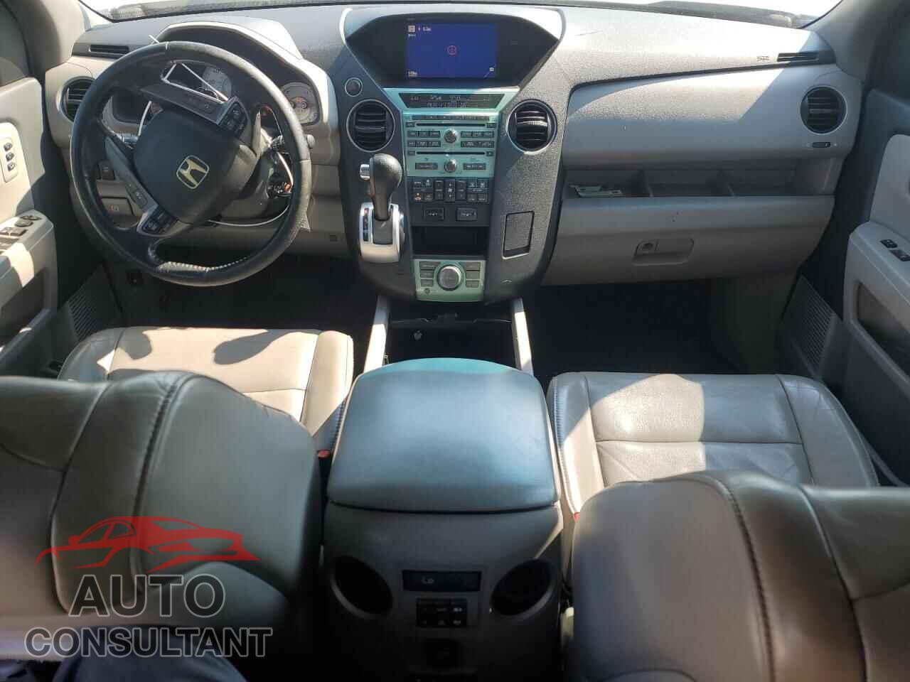HONDA PILOT 2011 - 5FNYF3H93BB053642