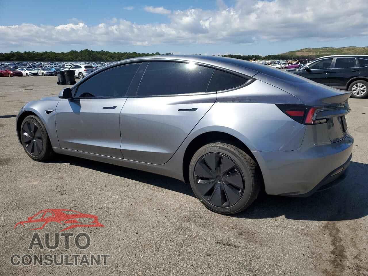 TESLA MODEL 3 2025 - 5YJ3E1EA0SF063321