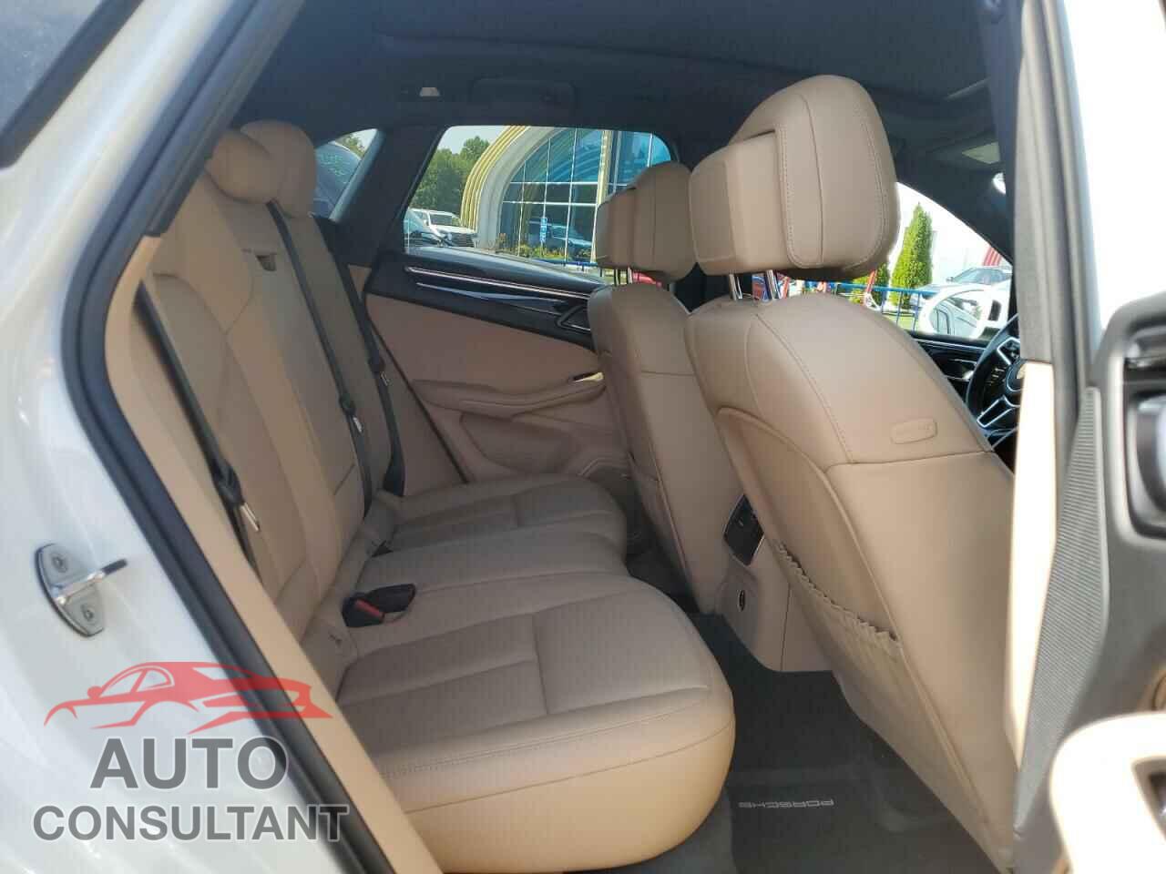PORSCHE MACAN 2021 - WP1AB2A50MLB31372