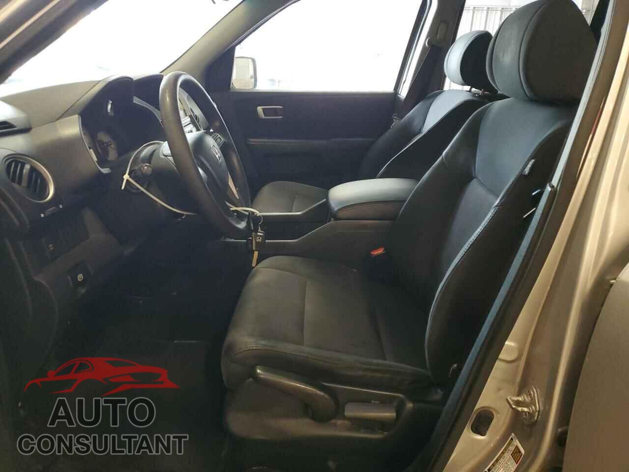 HONDA PILOT 2010 - 5FNYF4H24AB030362