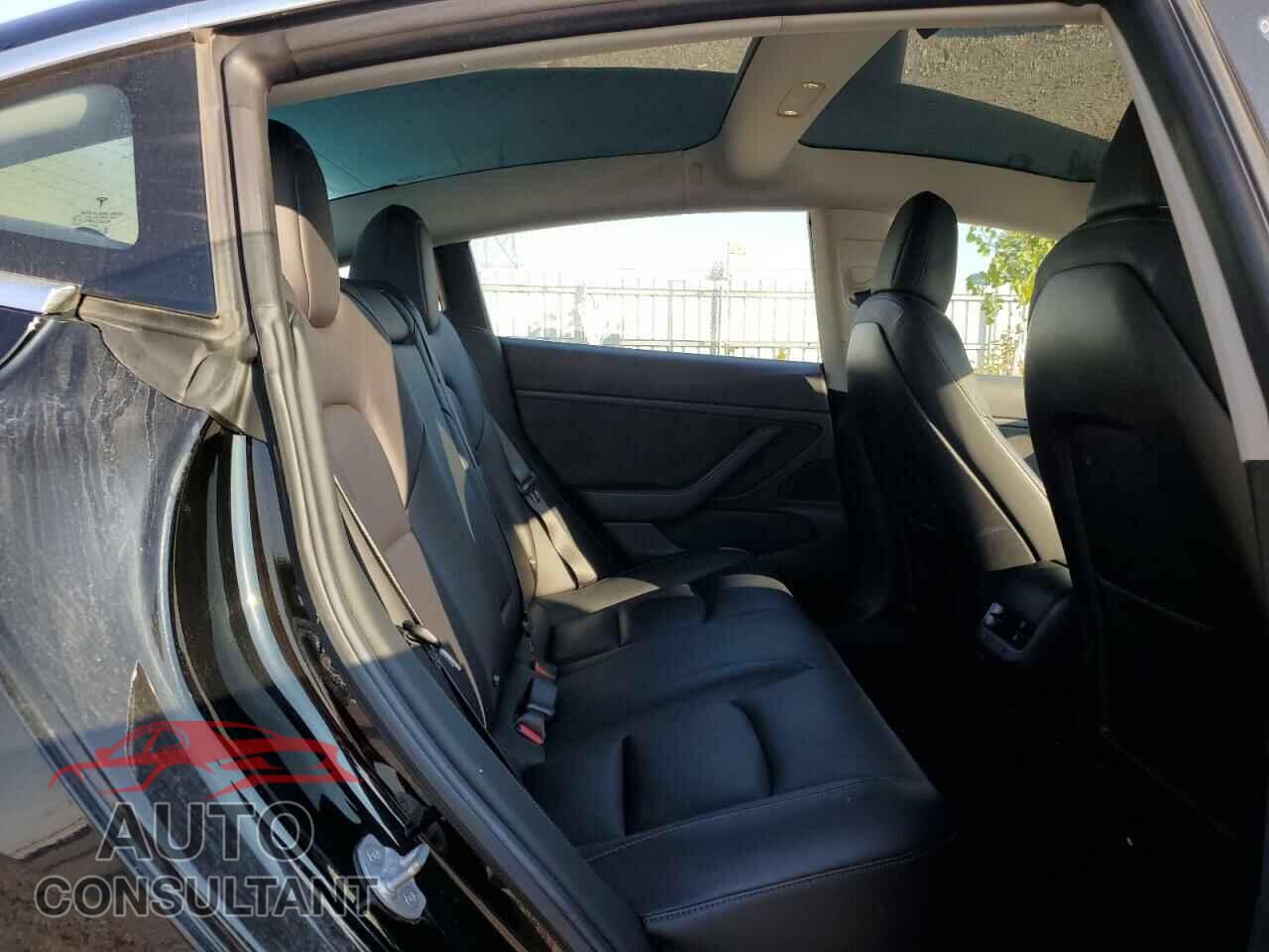 TESLA MODEL 3 2018 - 5YJ3E1EA9JF027836