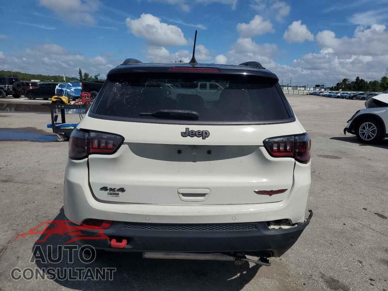JEEP COMPASS 2021 - 3C4NJDDB2MT589986