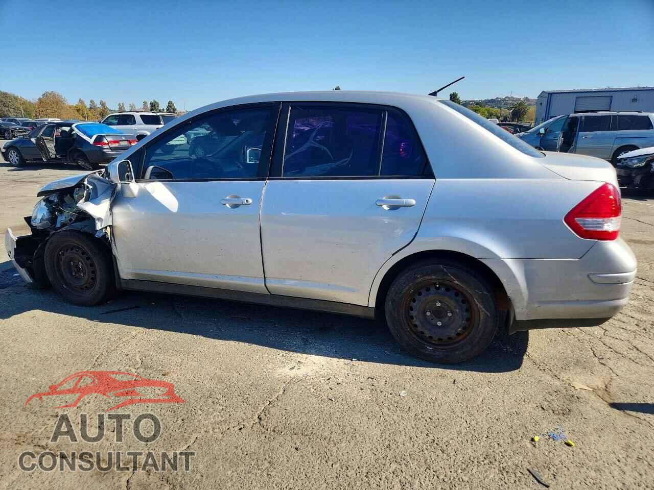 NISSAN VERSA 2011 - 3N1BC1AP7BL470374