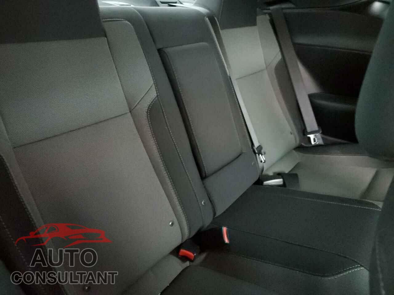 DODGE CHALLENGER 2015 - 2C3CDZAT4FH889134