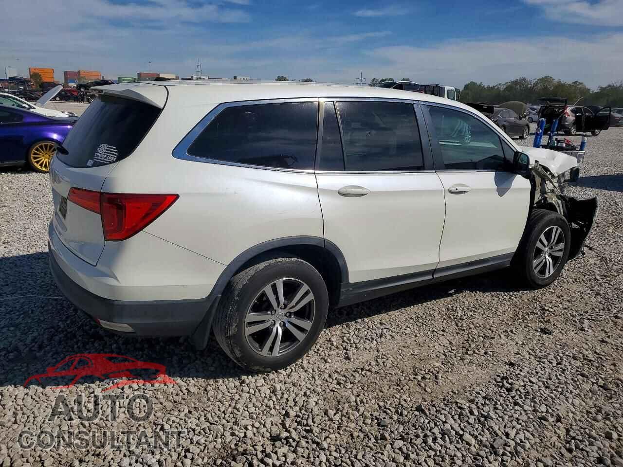 HONDA PILOT 2017 - 5FNYF5H54HB011918