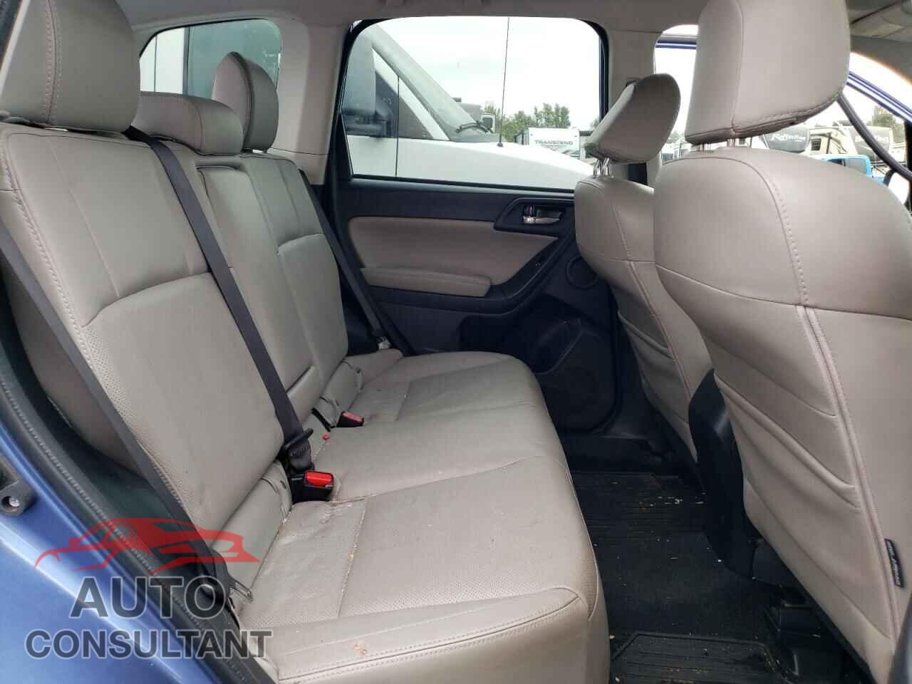 SUBARU FORESTER 2017 - JF2SJARC5HH579591