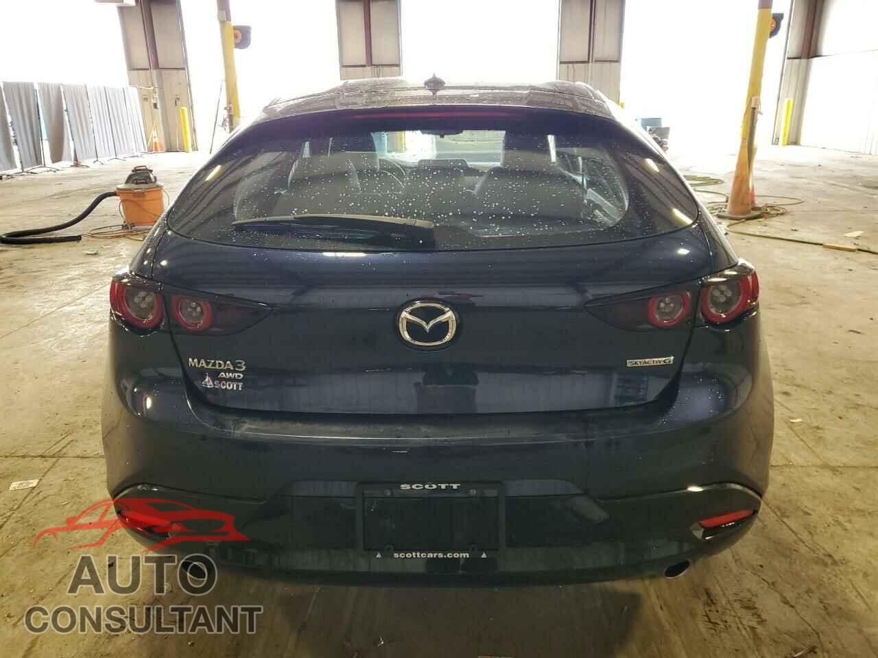 MAZDA 3 2019 - JM1BPBMM1K1141704