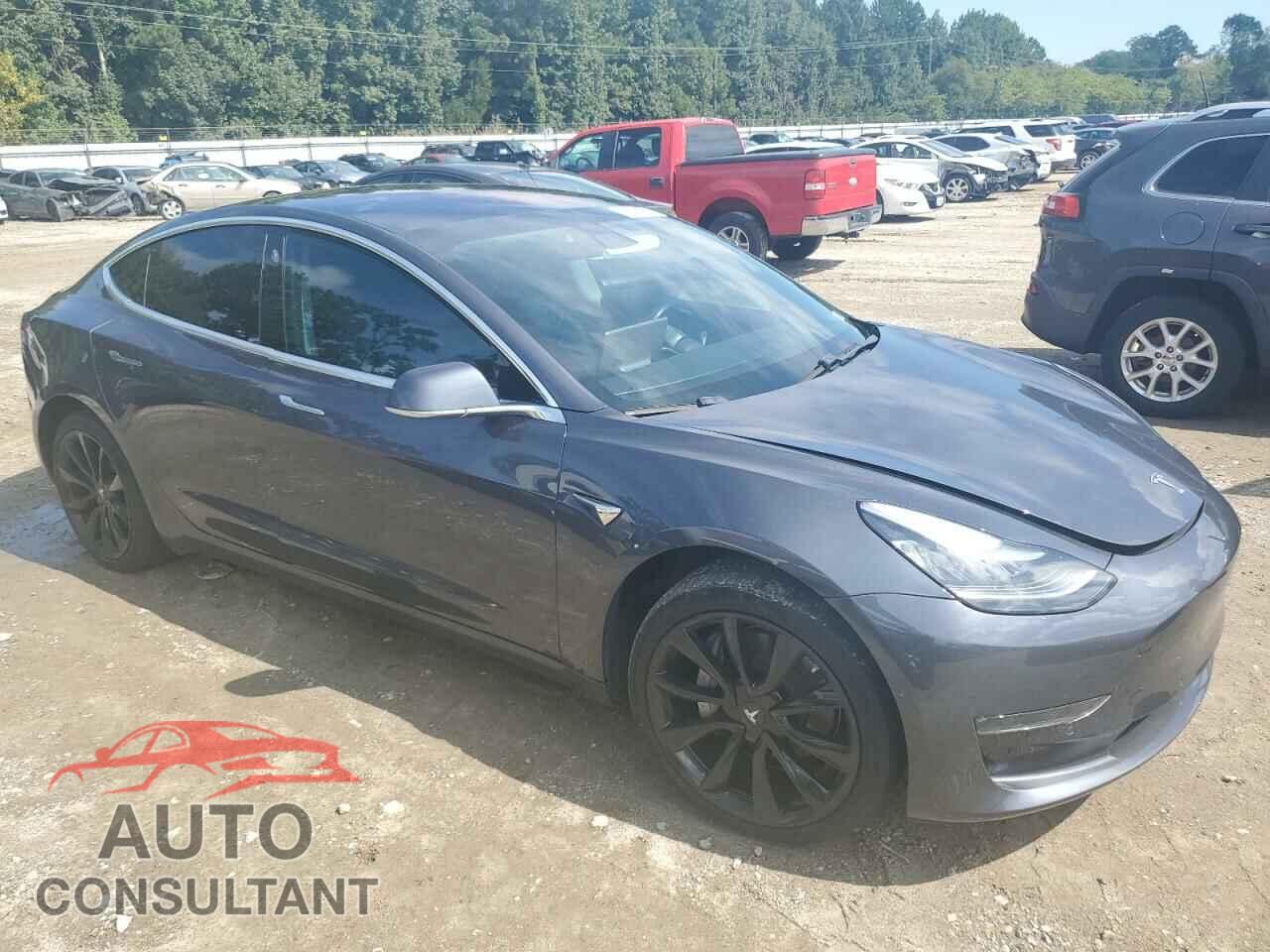 TESLA MODEL 3 2018 - 5YJ3E1EA0JF032052