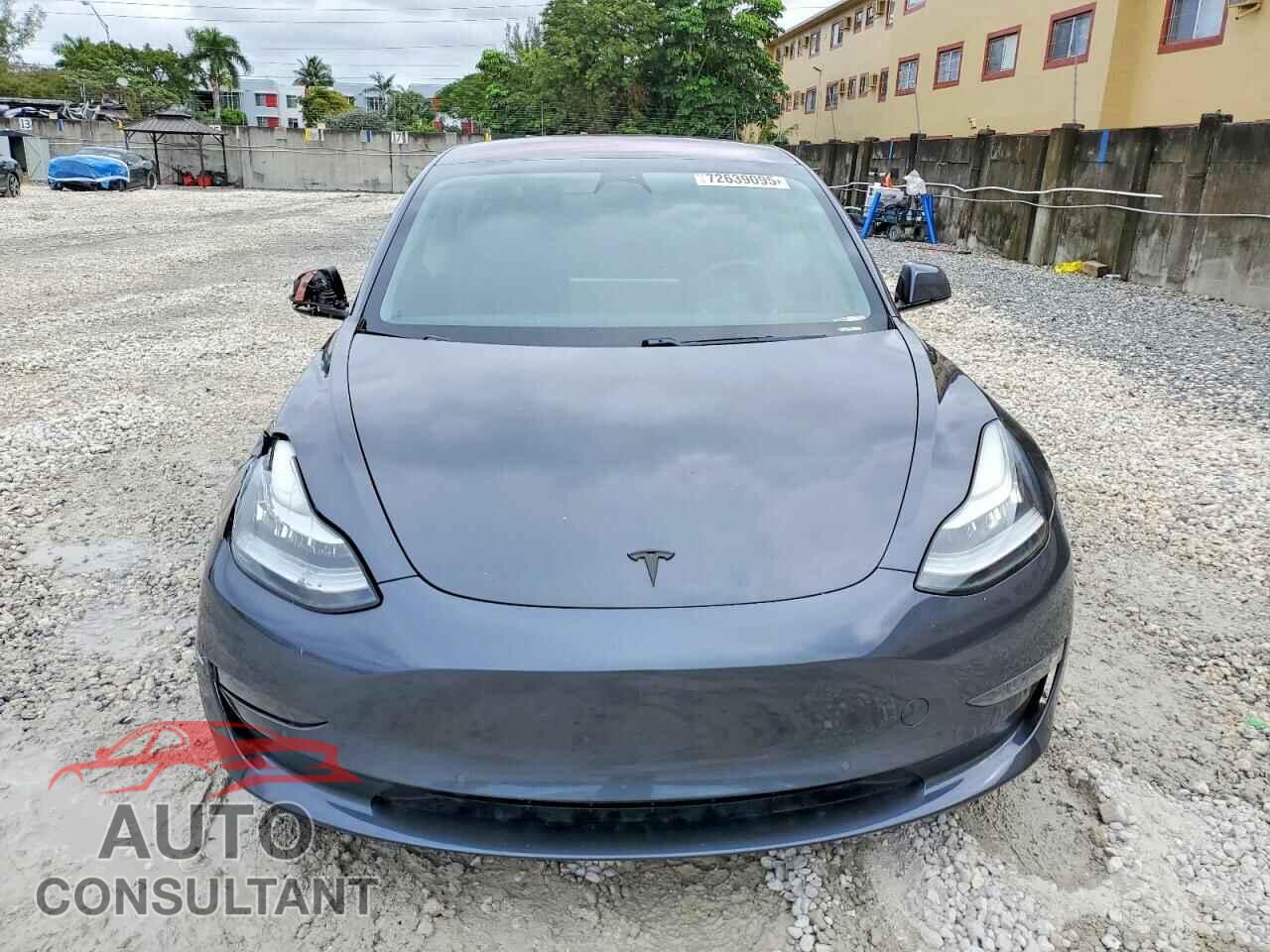 TESLA MODEL 3 2018 - 5YJ3E1EB7JF076977