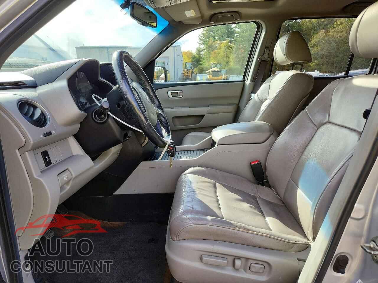 HONDA PILOT 2013 - 5FNYF4H56DB039224