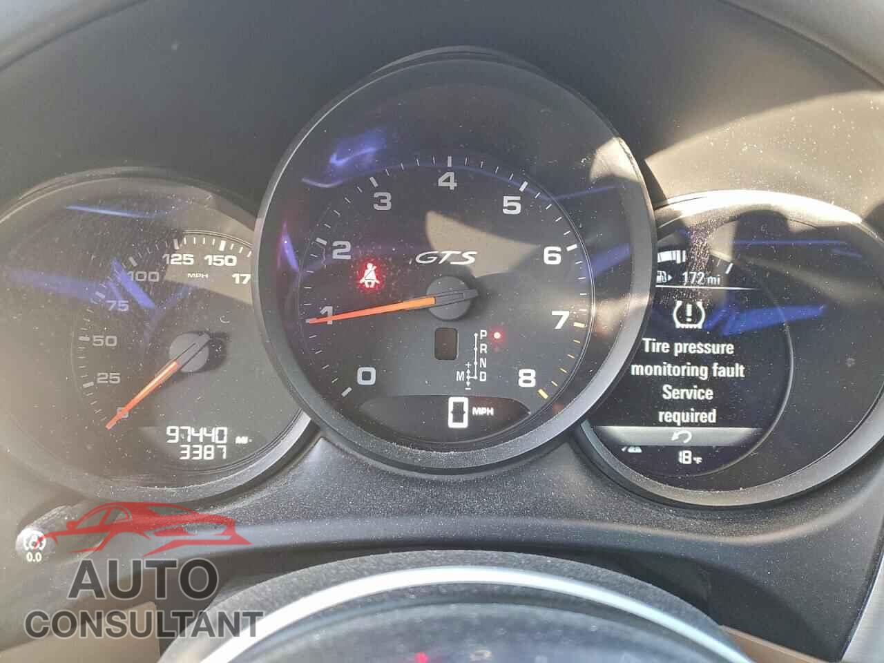 PORSCHE MACAN 2018 - WP1AG2A56JLB65152
