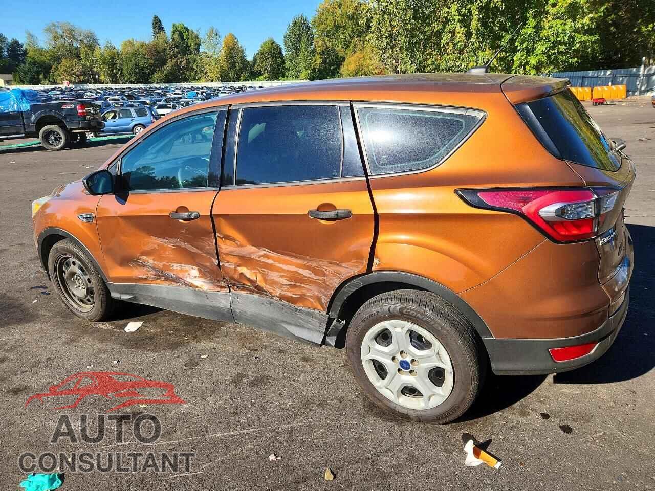 FORD ESCAPE 2017 - 1FMCU0F73HUD66606