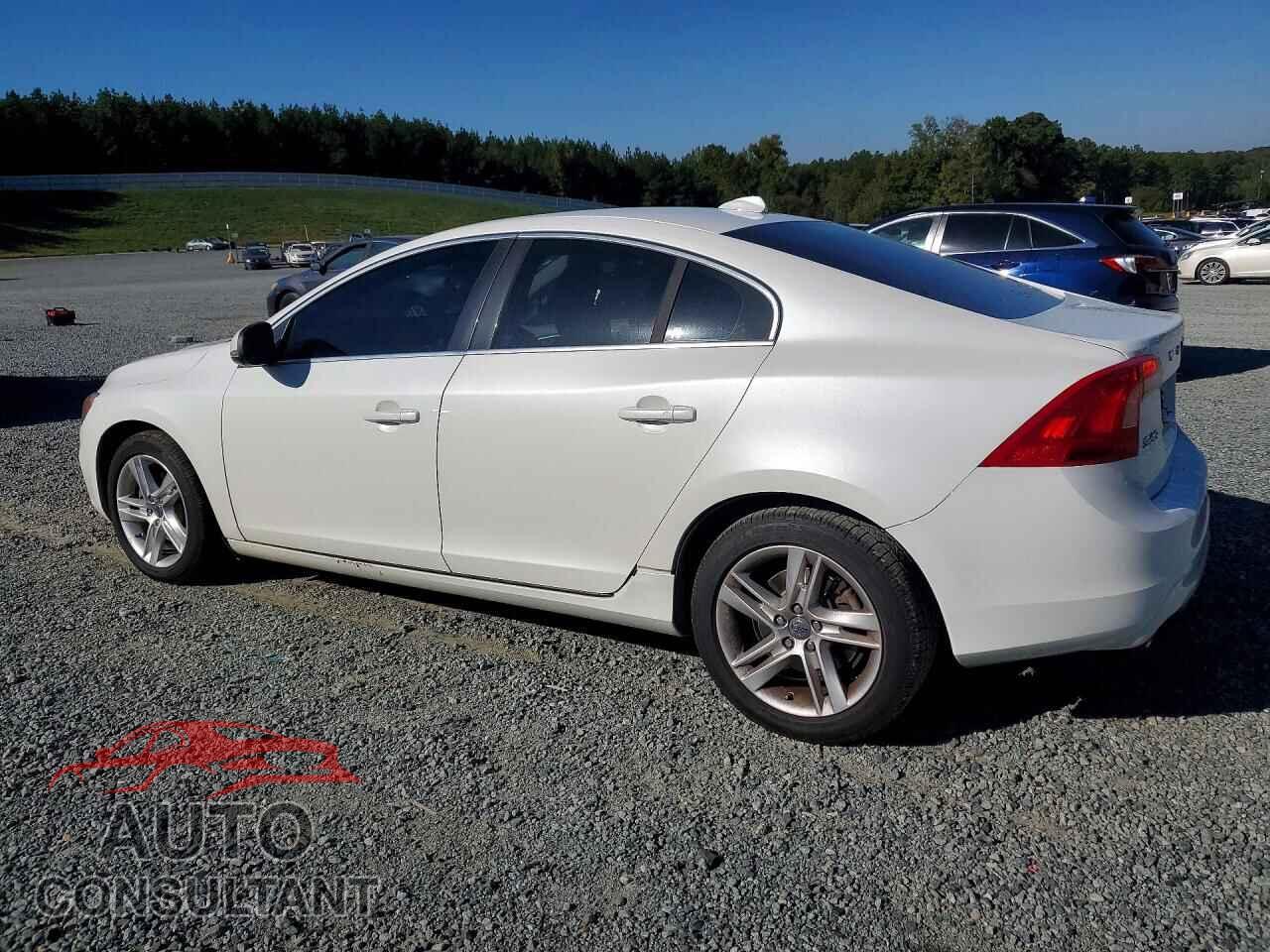 VOLVO S60 2015 - YV140MFB8F1306281