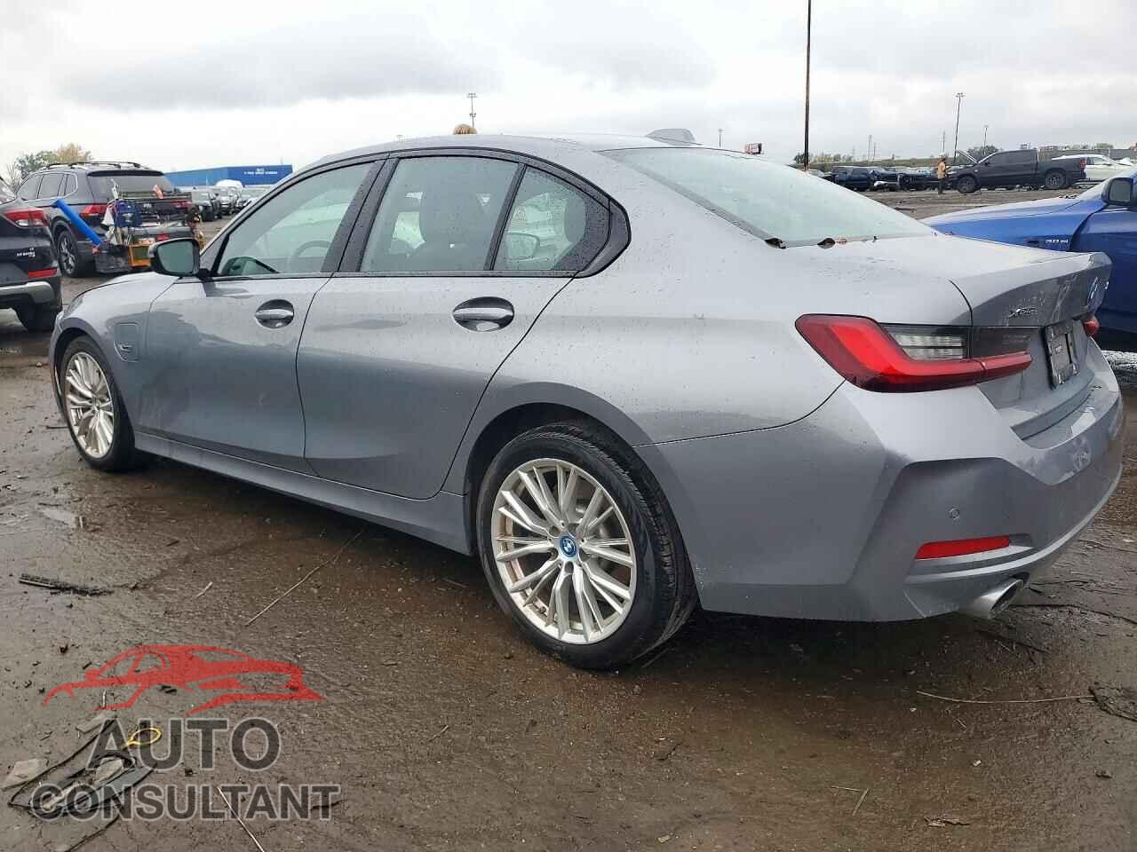 BMW 3 SERIES 2023 - 3MW39FS02P8D03362