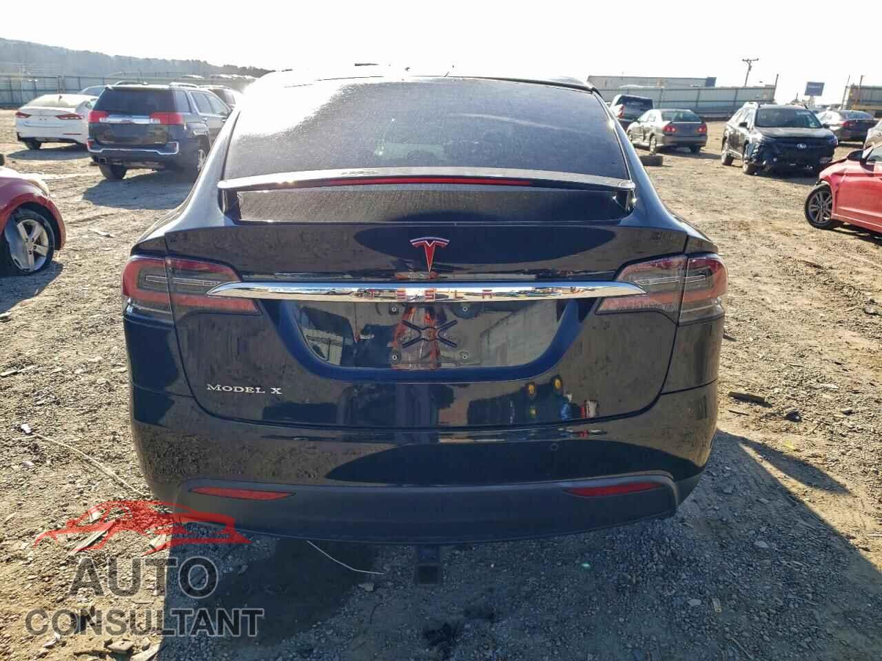 TESLA MODEL X 2017 - 5YJXCAE2XHF077364