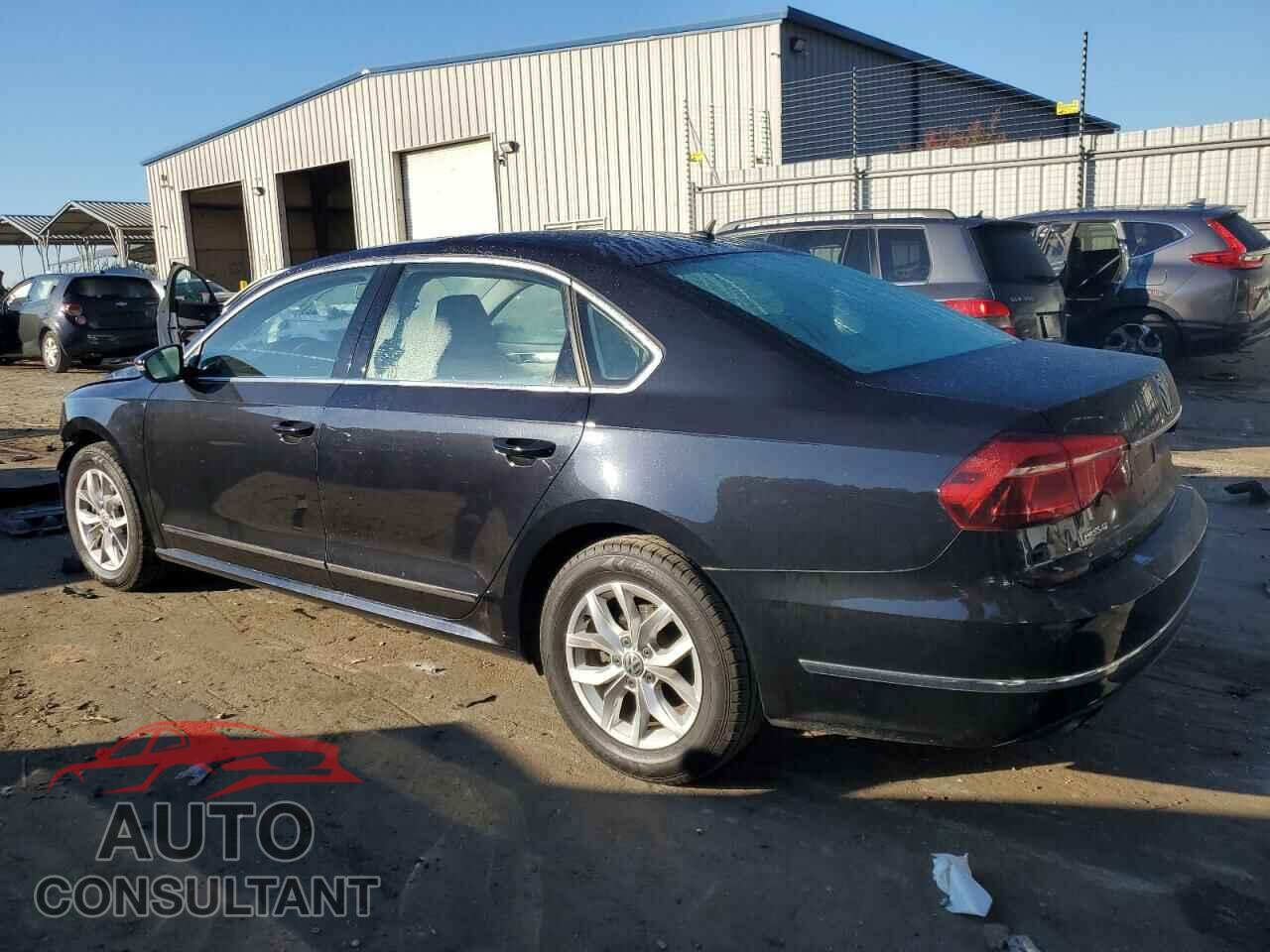 VOLKSWAGEN PASSAT 2017 - 1VWAT7A33HC045308