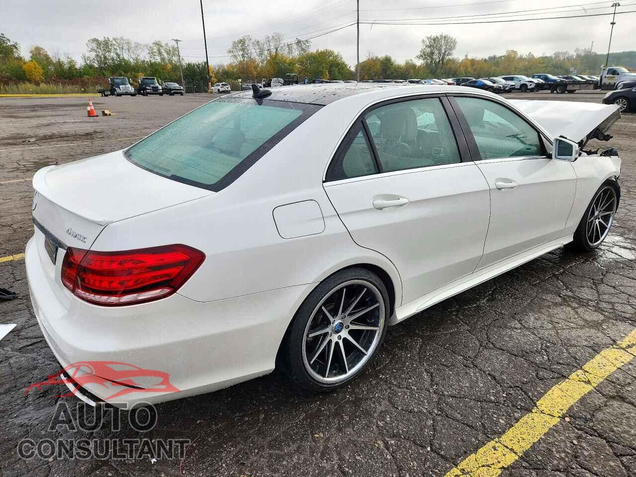 MERCEDES-BENZ E-CLASS 2014 - WDDHF8JB4EA900763