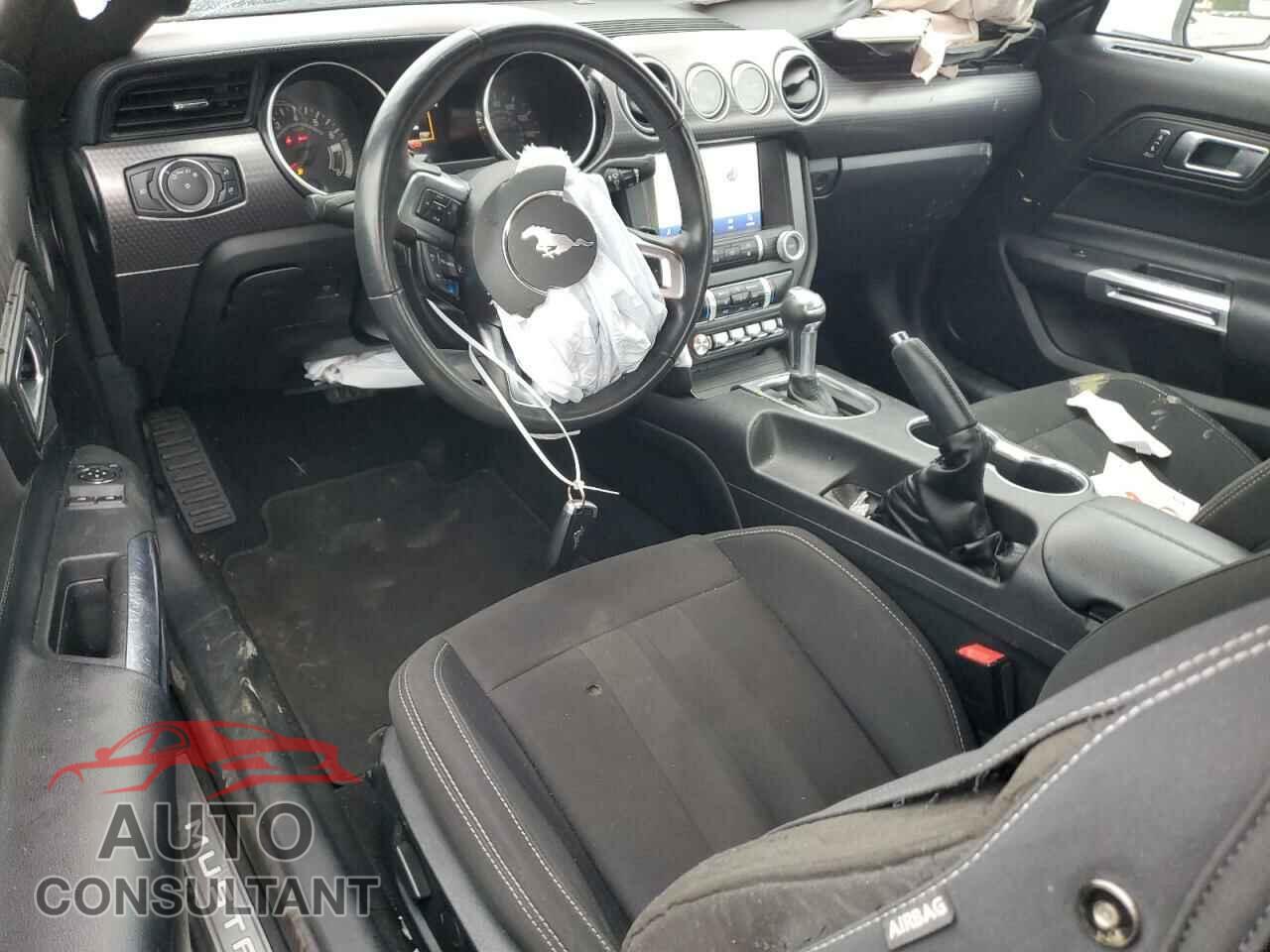 FORD MUSTANG 2020 - 1FA6P8CF2L5128077