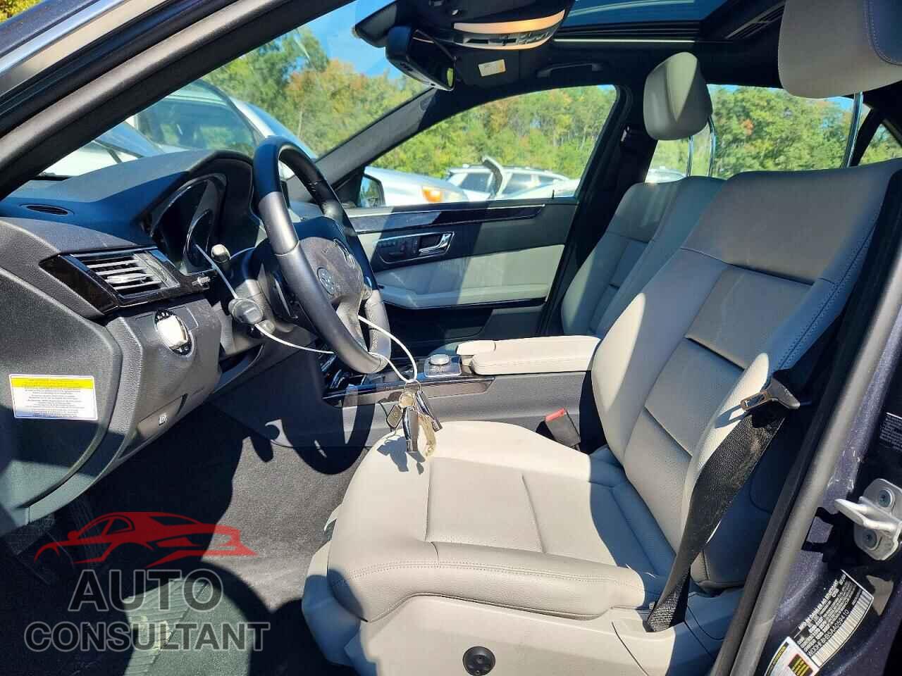 MERCEDES-BENZ E-CLASS 2010 - WDDHF8HB5AA059410