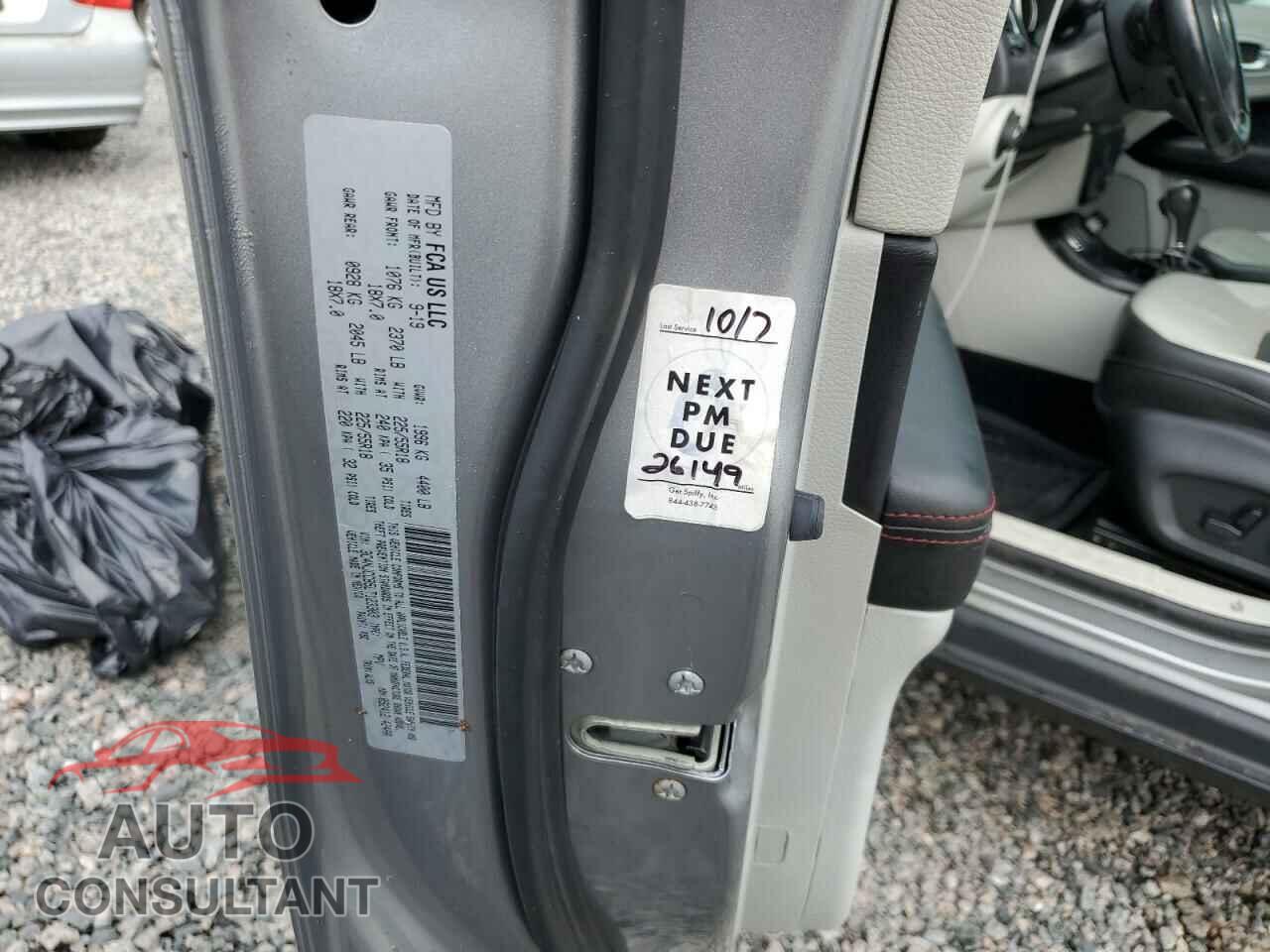 JEEP COMPASS 2020 - 3C4NJCCB5LT123303