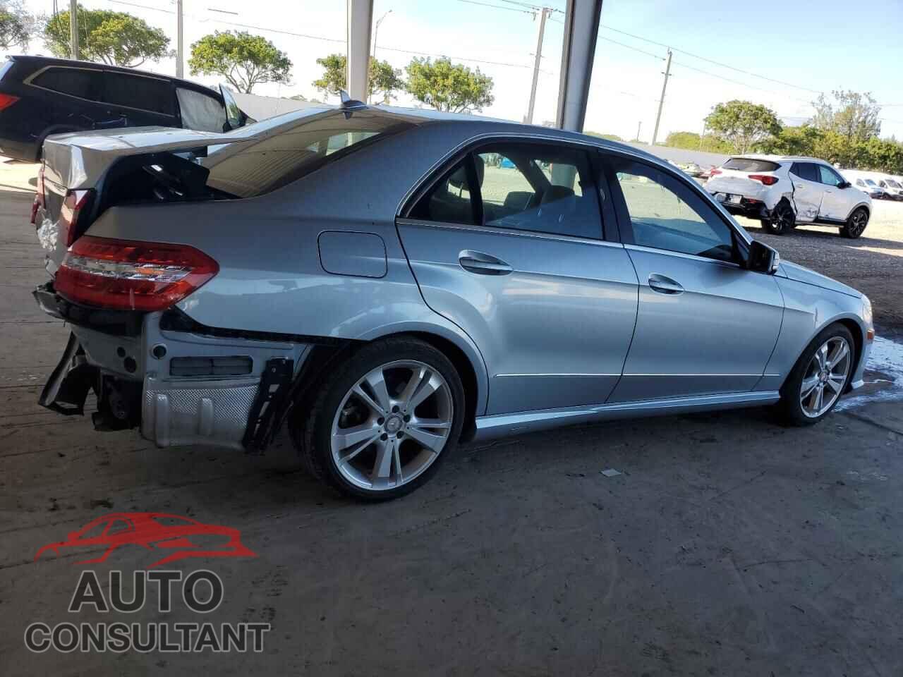 MERCEDES-BENZ E-CLASS 2013 - WDDHF5KBXDA754686
