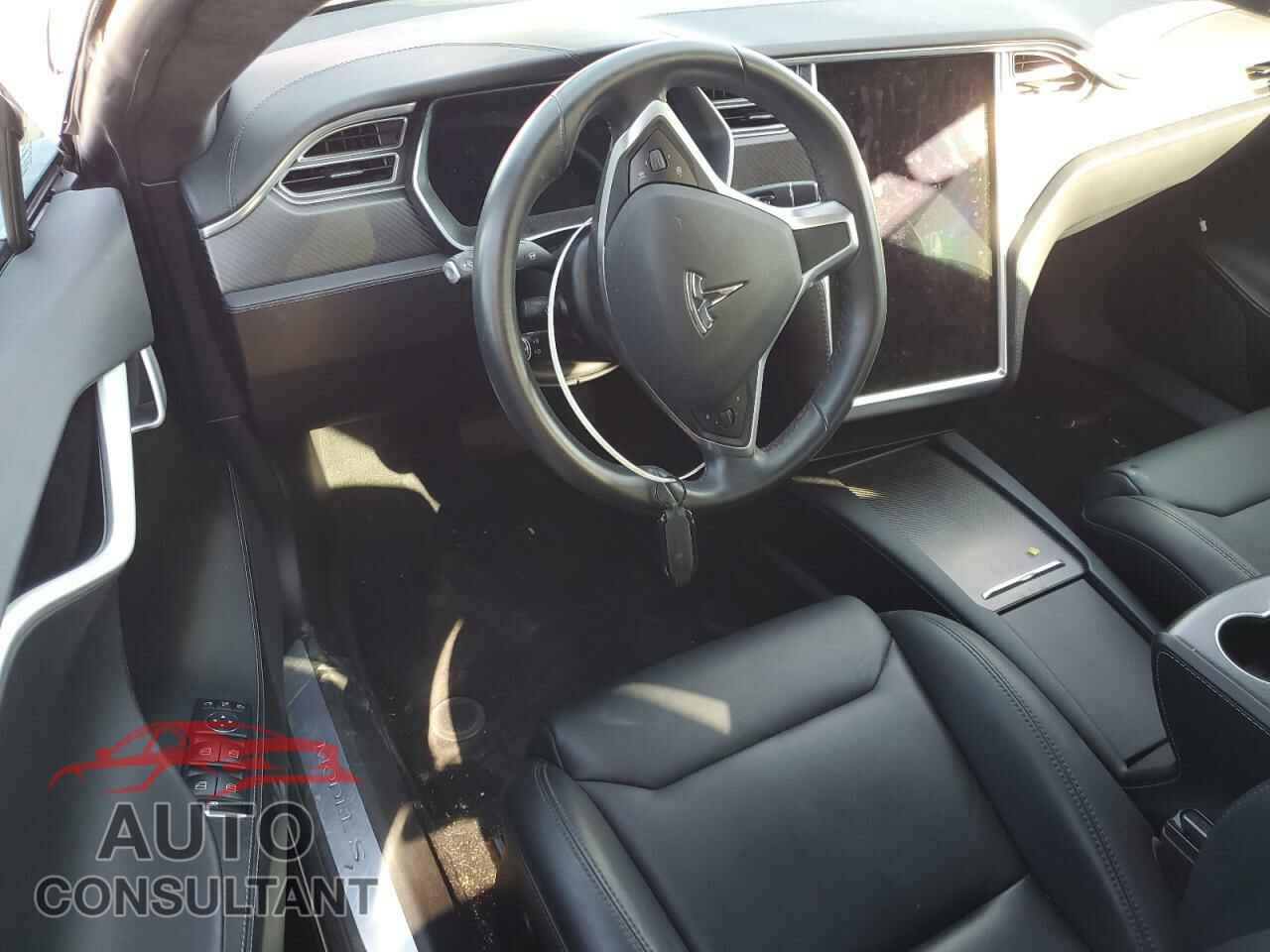 TESLA MODEL S 2018 - 5YJSA1E20JF247642