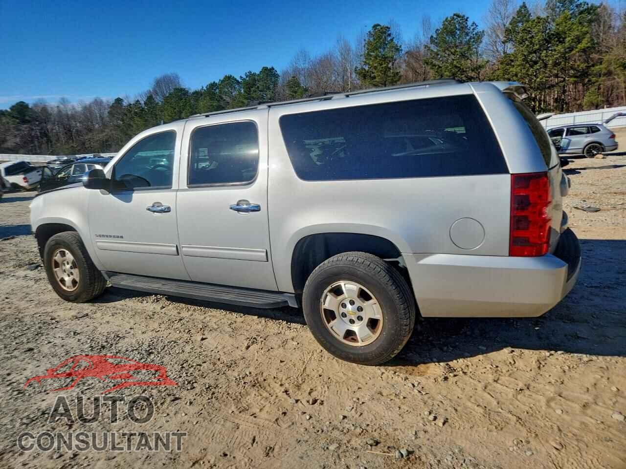 CHEVROLET SUBURBAN 2013 - 1GNSCHE05DR276965