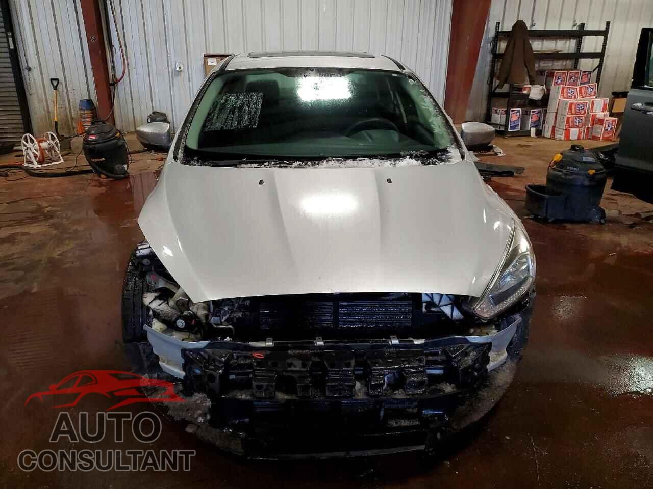 FORD FOCUS 2016 - 1FADP3F28GL351955