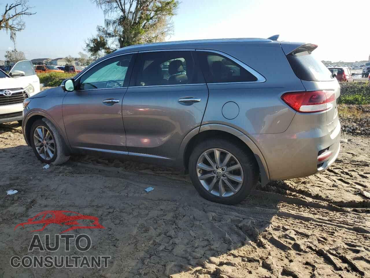 KIA SORENTO 2017 - 5XYPK4A57HG297901