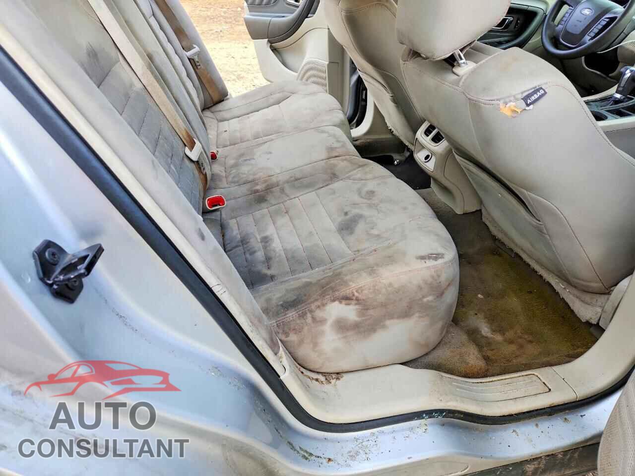 FORD TAURUS 2011 - 1FAHP2DW0BG112368