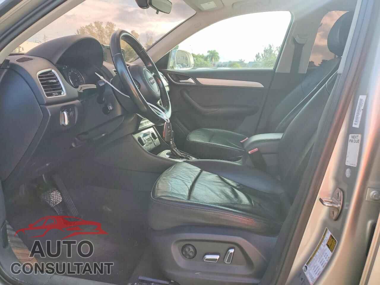 AUDI Q3 2017 - WA1ECCFS8HR012678