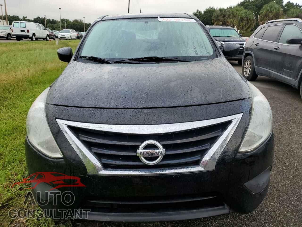 NISSAN VERSA 2017 - 3N1CN7AP1HL865354