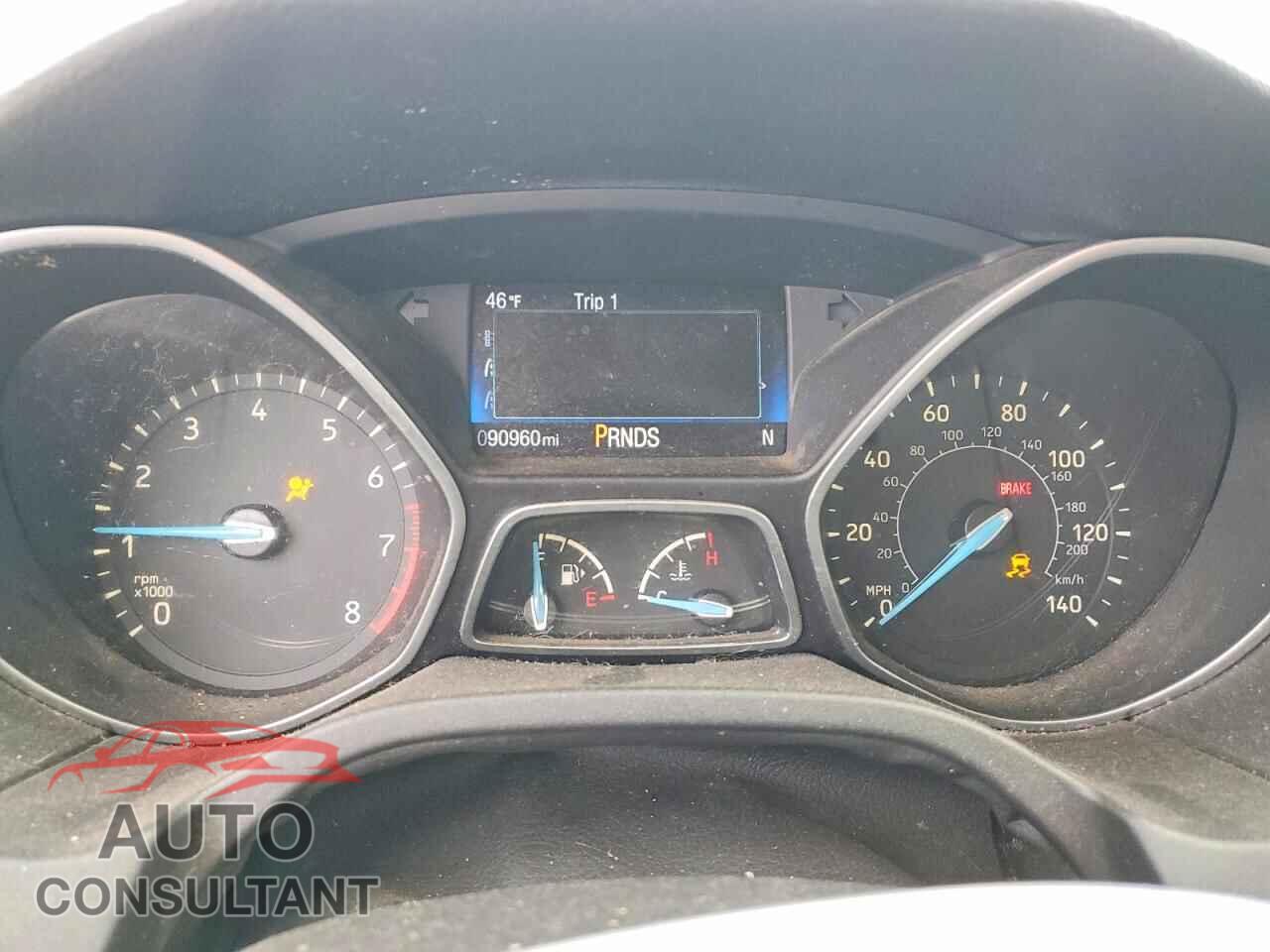 FORD FOCUS 2016 - 1FADP3K23GL285210