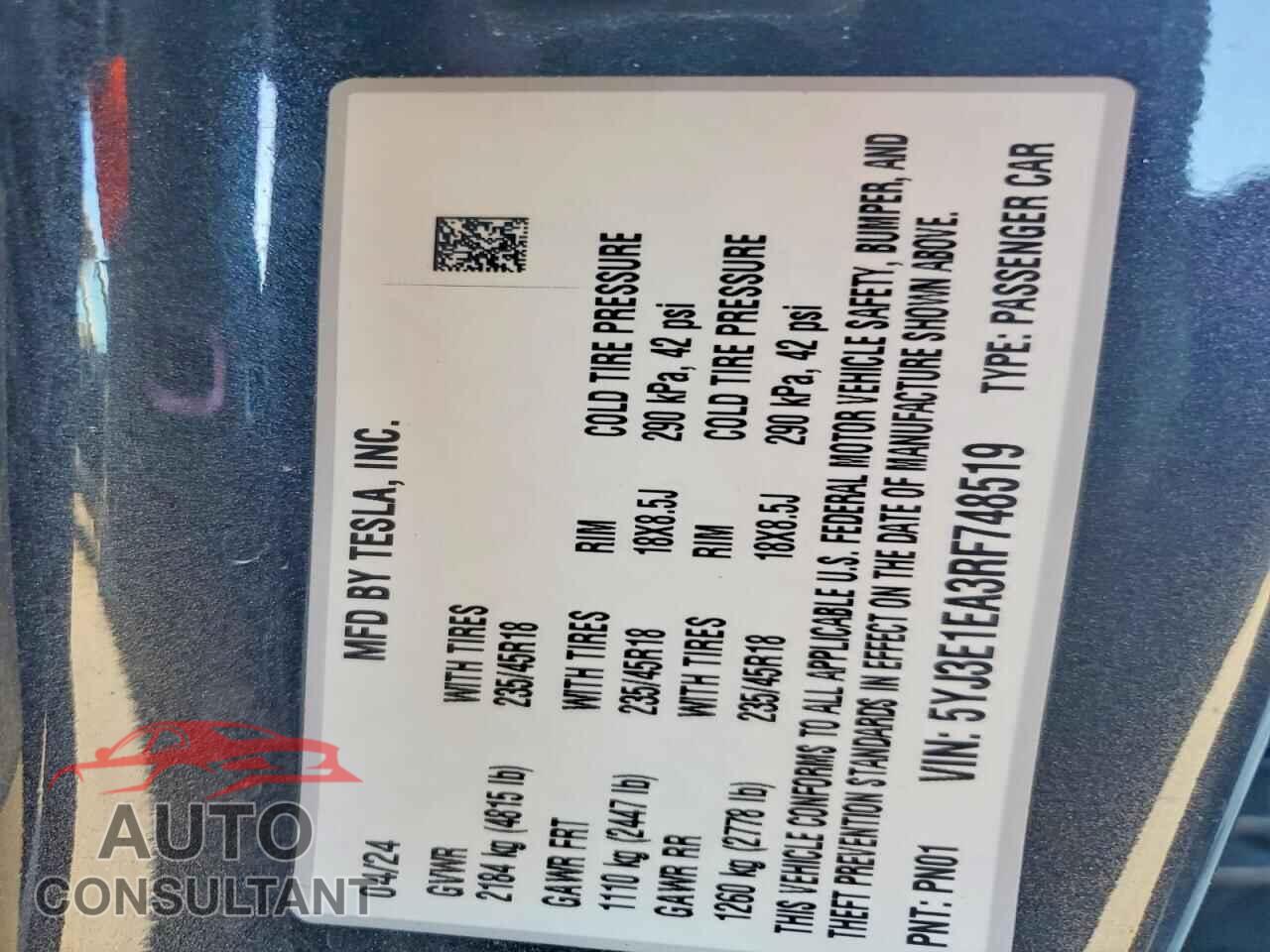 TESLA MODEL 3 2024 - 5YJ3E1EA3RF748519
