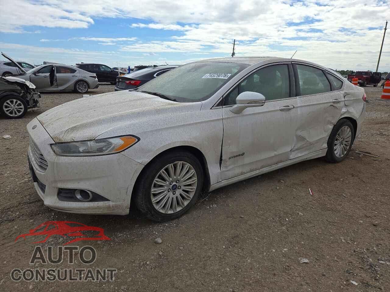 FORD FUSION 2015 - 3FA6P0LU2FR161081