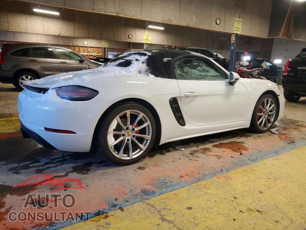 PORSCHE BOXSTER 2017 - WP0CA2A84HS220171