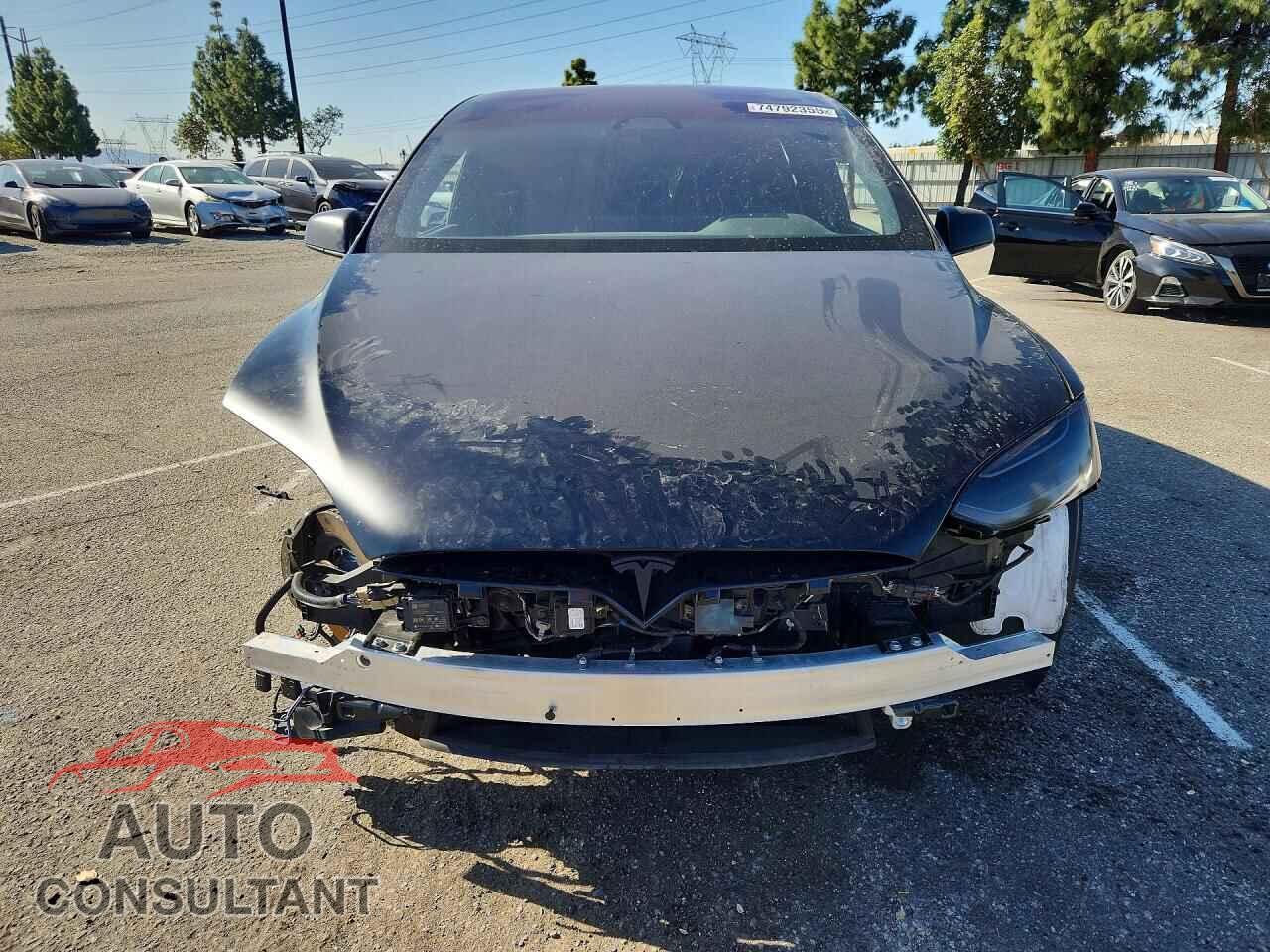TESLA MODEL X 2022 - 7SAXCBE58NF328381
