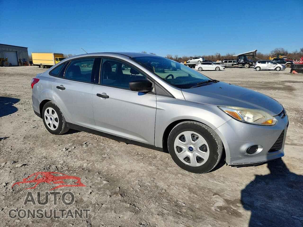 FORD FOCUS 2014 - 1FADP3E29EL259381