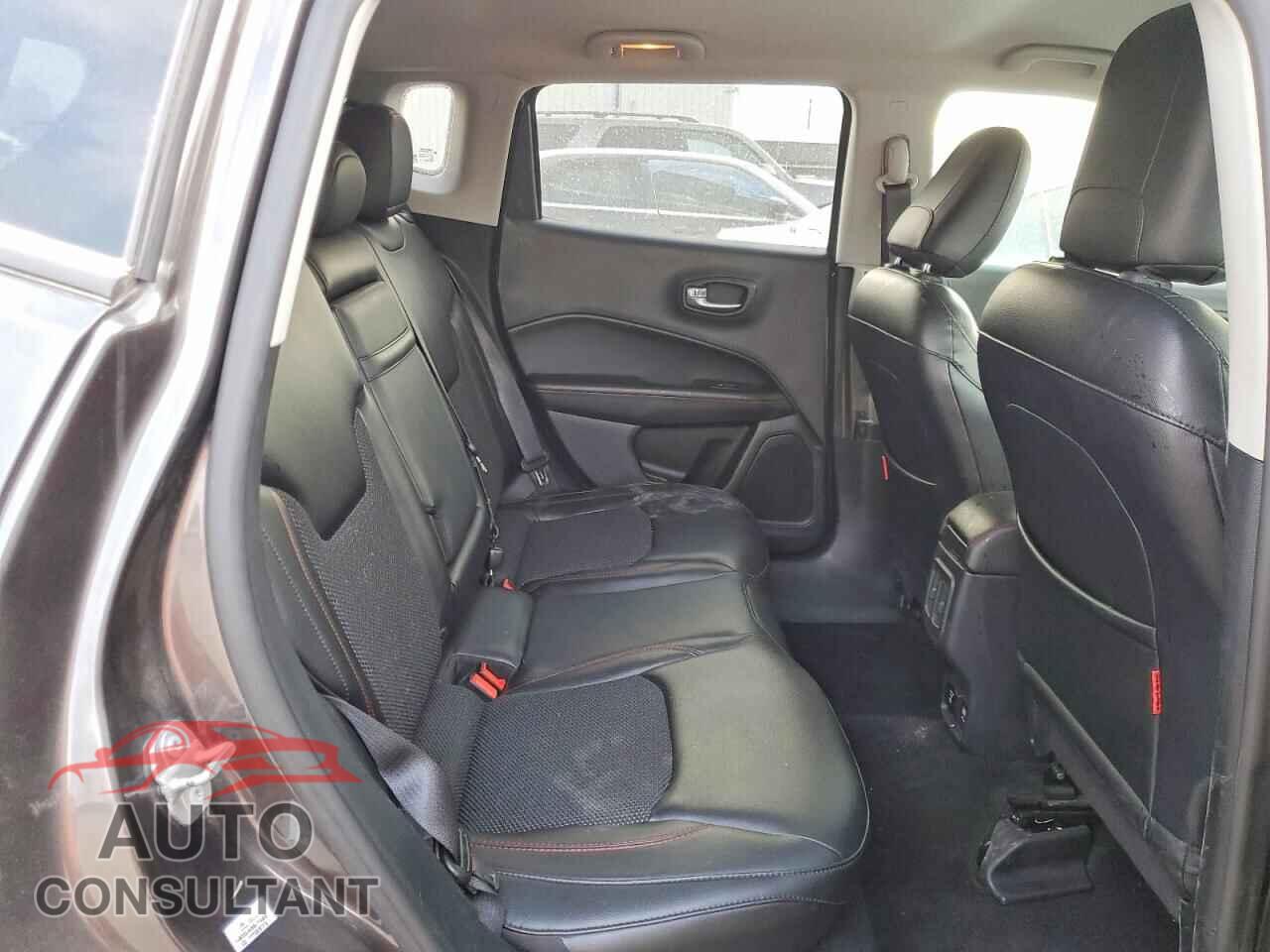 JEEP COMPASS 2017 - 3C4NJDDB7HT689555