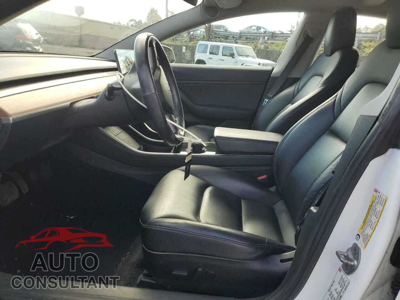 TESLA MODEL 3 2018 - 5YJ3E1EB7JF120623