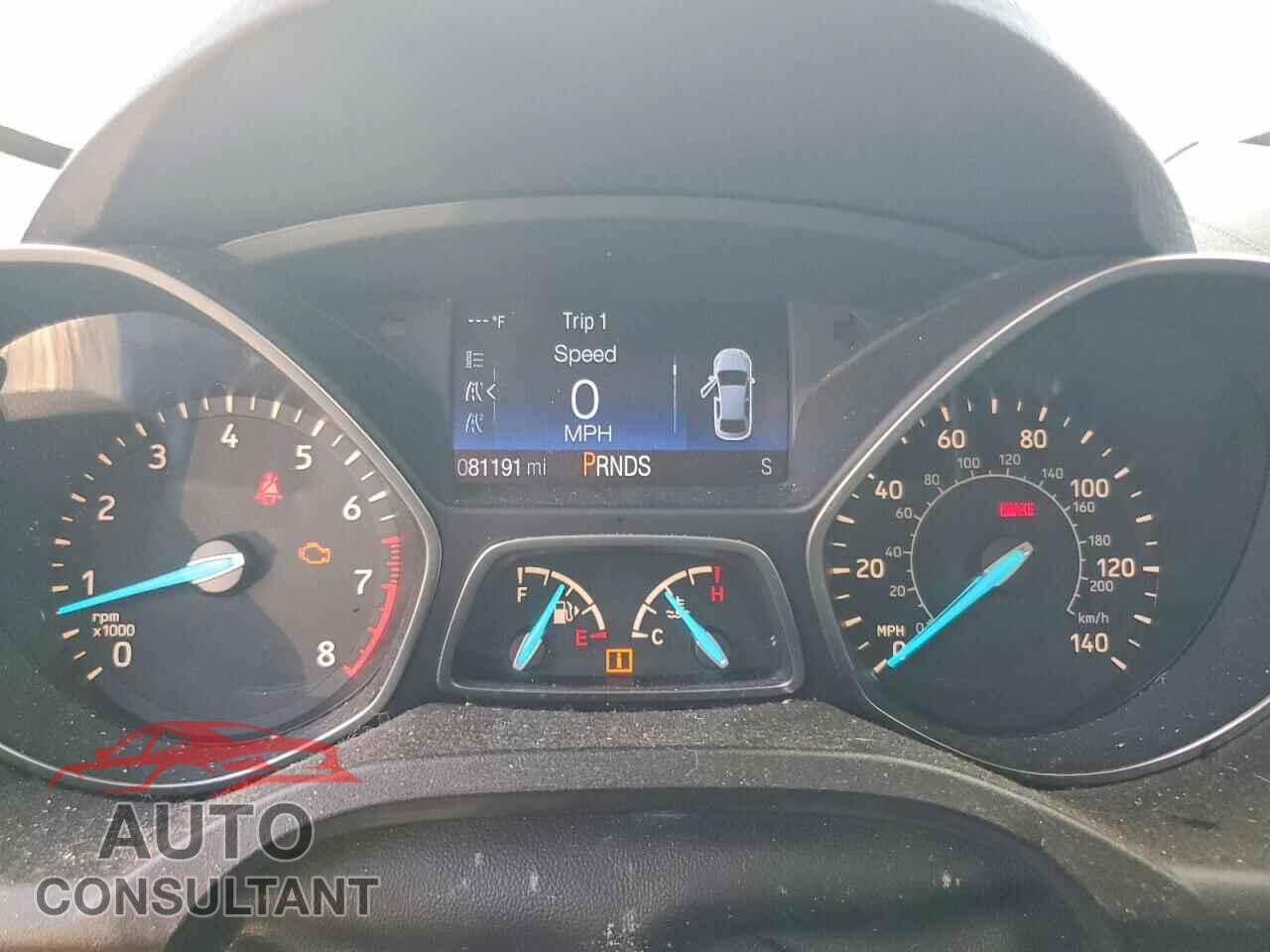 FORD ESCAPE 2017 - 1FMCU0F73HUD04865