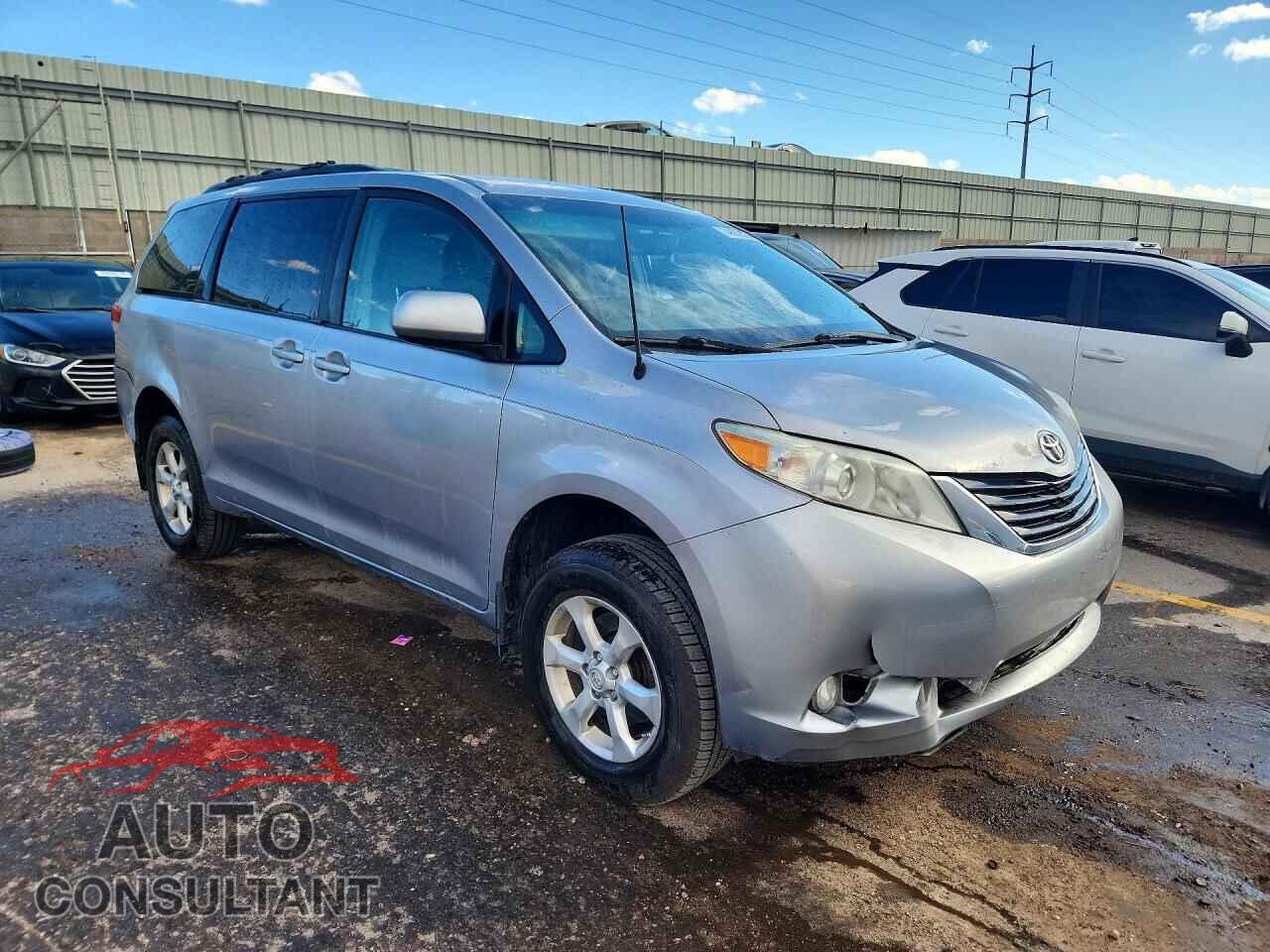 TOYOTA SIENNA 2012 - 5TDJK3DC0CS033067