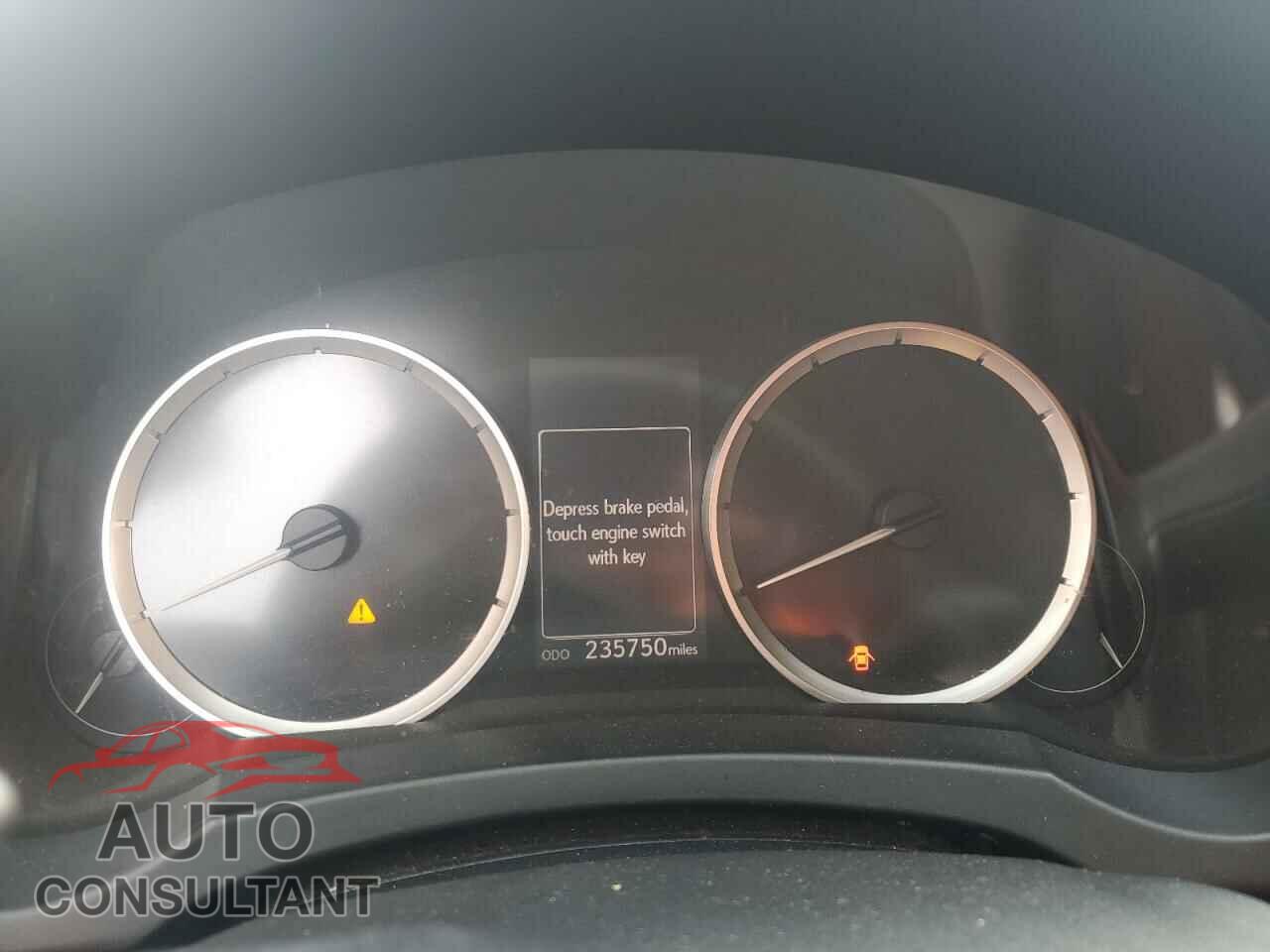 LEXUS IS 2015 - JTHBF1D27F5072249
